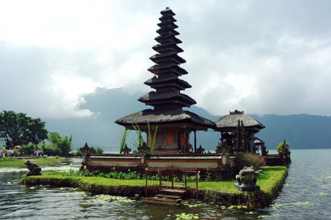 INDONEZIA: Java & Insula BALI PREMIUM TOURS 2026