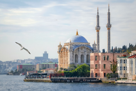 ISTANBUL - Experienta imperiala pe doua continente (autocar) 2027
