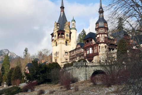 O zi cat o vacanta - O Zi, Cinci Comori: Prahova Culturala