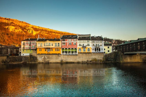 O zi cat o vacanta -  Plevna – Lovech – Pestera Devetashka 2026