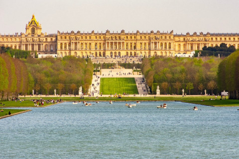 PARIS - Orasul Luminilor 2027
