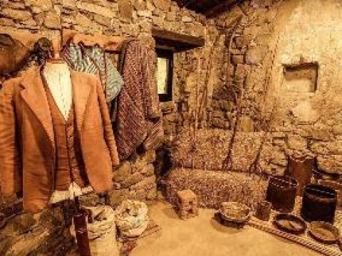 ALBERGO DIFFUSO OMU AXIU