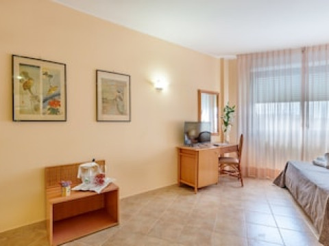 RINA HOTEL