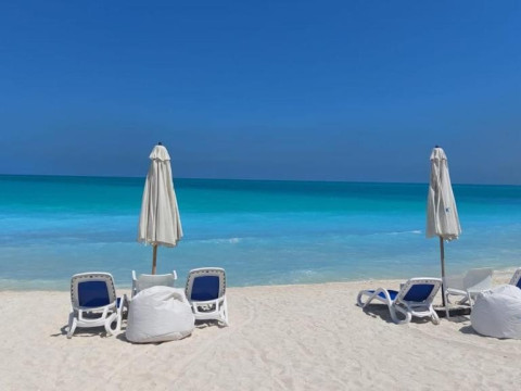 Azur One Eleven Hotel