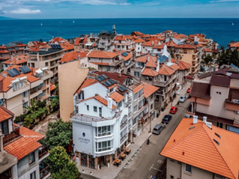 ANTARES CITY SOZOPOL