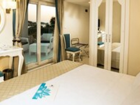 ZENA HOTEL BODRUM (22KM FROM BODRUM)