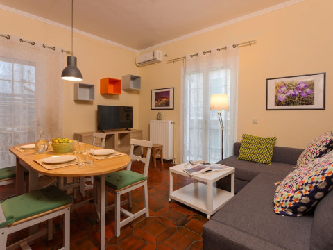 METROPOLIS APARTMENT