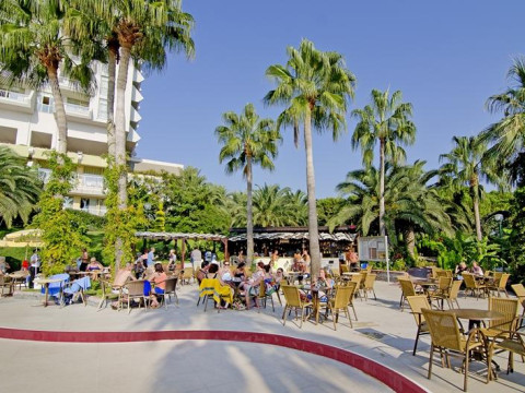 FANTASIA DELUXE HOTEL