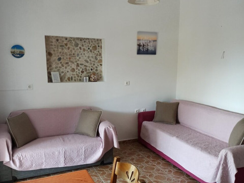 JULIA HOLIDAY APARTMENTS