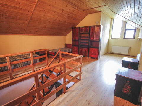 THE HOLIDAY HOUSE