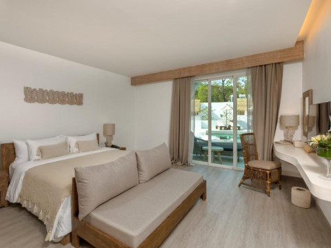 Eden Beach Resort & Spa