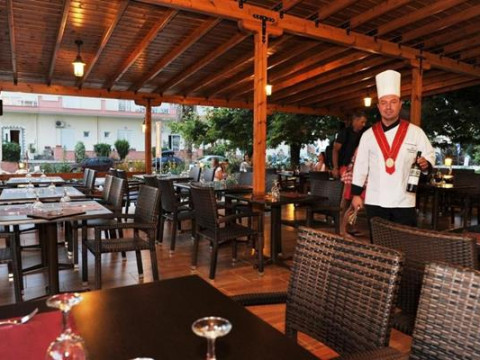Estelle Hotel