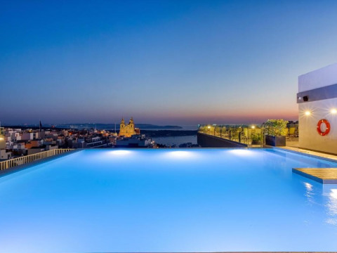 Solana Hotel & Spa