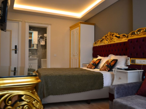 ATLANTIS ROYAL HOTEL