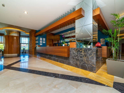 Commodore Elite Suites