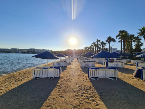 Nagi Beach Hotel