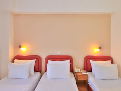 DIAS HOTEL
