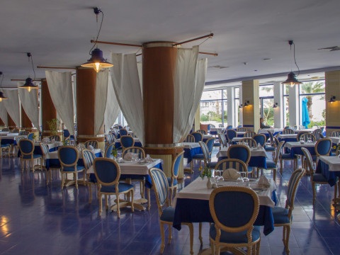 Regency Hotel & Spa