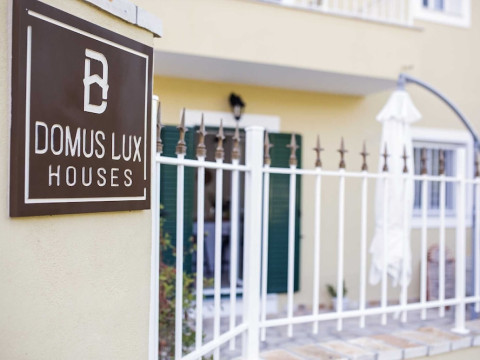 DOMUS LUX HOUSES BY KONNECT