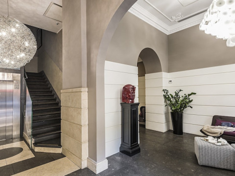 The Independent Hotel