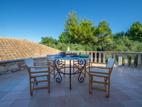 Doliva Estate
