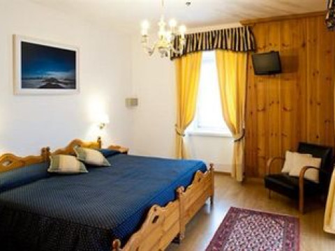 HOTEL AQUILA