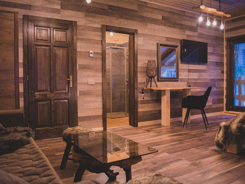 Q CHALET.