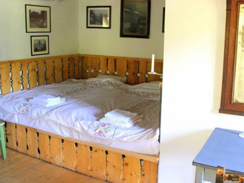 DOBRICA HUNTING LODGE