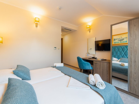 HOTEL BELLA VISTA