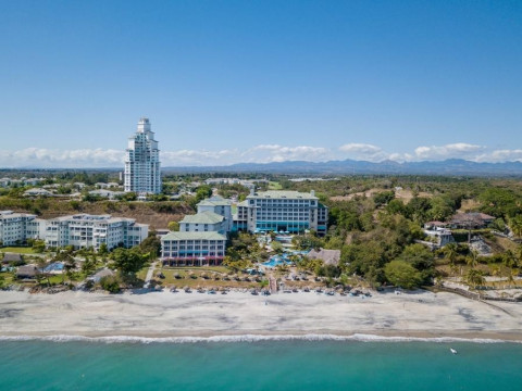 Gran Evenia Bijao Beach Resort