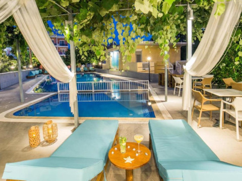 Thalassies Hotel