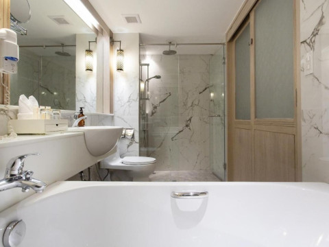 Katathani Phuket Beach Resort