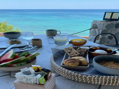 Akrotiri Olympos Luxury Suites