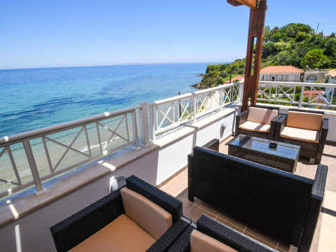 Nefeli Beach Hotel