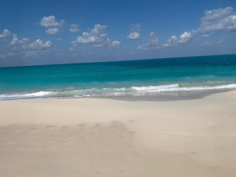 Azur One Eleven Hotel