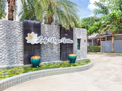 LADY NAYA VILLAS