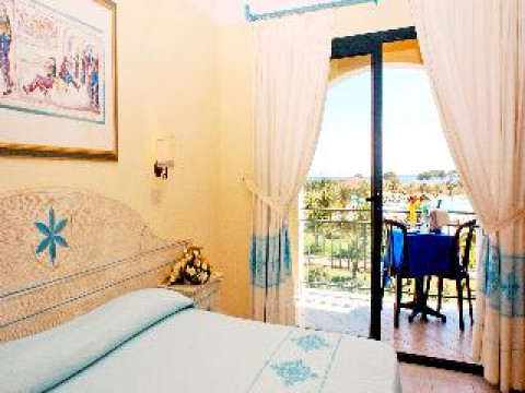CLUB HOTEL MARINA BEACH