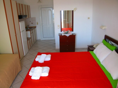 Spiros Studios	Parga