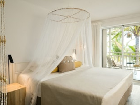 TROPICAL ATTITUDE HOTEL
