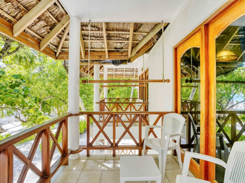 Fihalhohi Island Resort