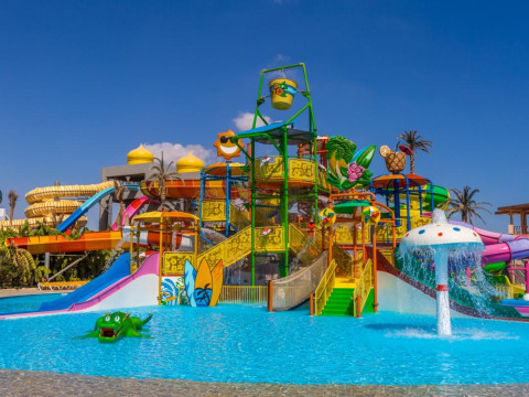 ALADDIN BEACH RESORT