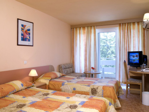 Oasis Hotel