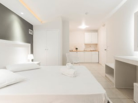 ALYKES VIEW APARTMENTS