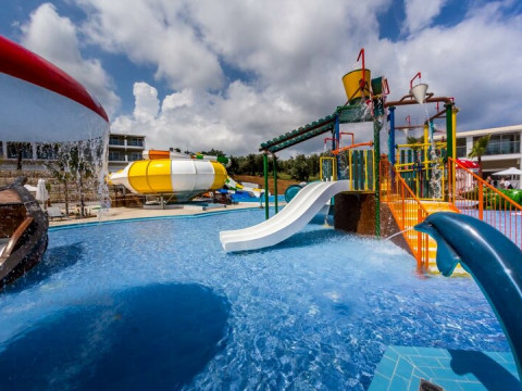 CARETTA PARADISE HOTEL AND WATERPARK TRAGAKI