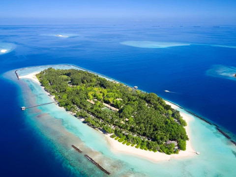 Royal Island Resort & Spa
