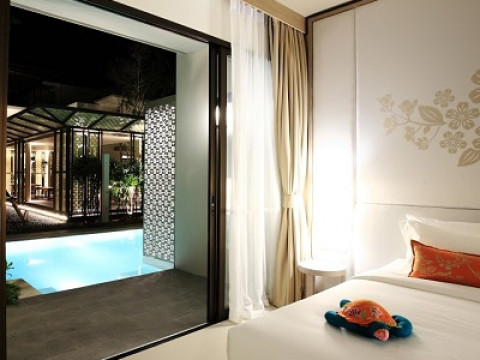 PROUD PHUKET