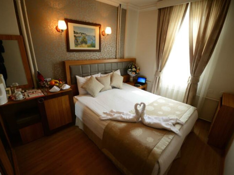ANZAC HOTEL
