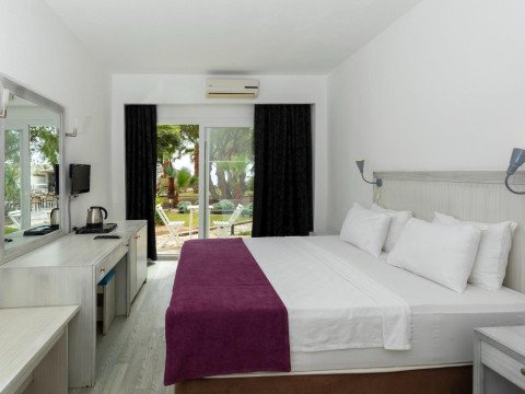 CHARM BEACH HOTEL