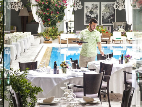 La Piscine Art Hotel
