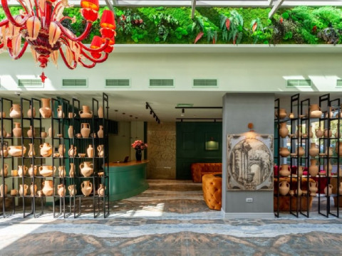 TOMIS GARDEN APARTHOTEL.